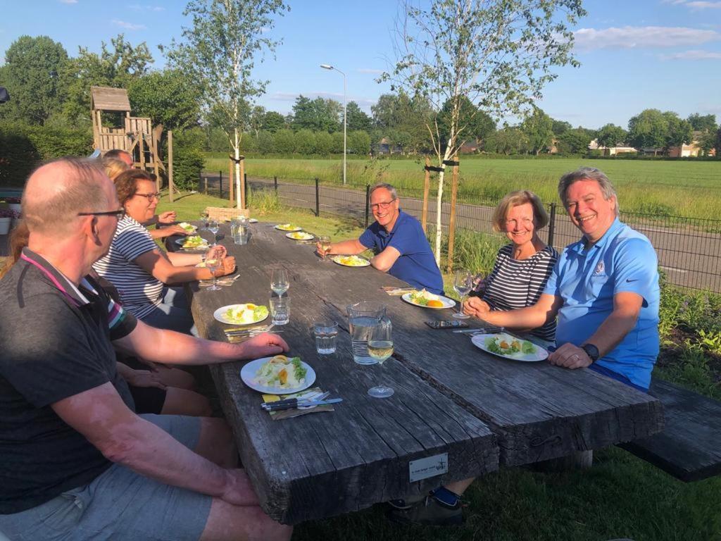 De Slaapfabriek Vakantiehuis En Trainingslocatie Teuge Luaran gambar